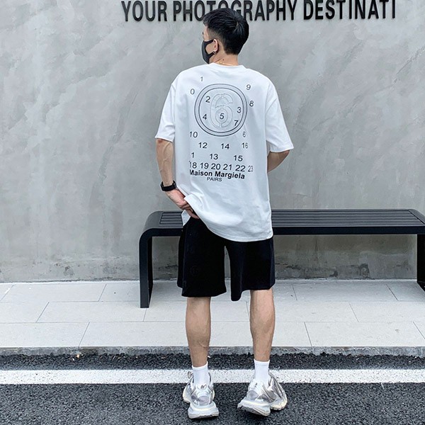 大人気！エムエム6 コピー オーバーサイズ ナンバーロゴ Tシャツ Mab82956